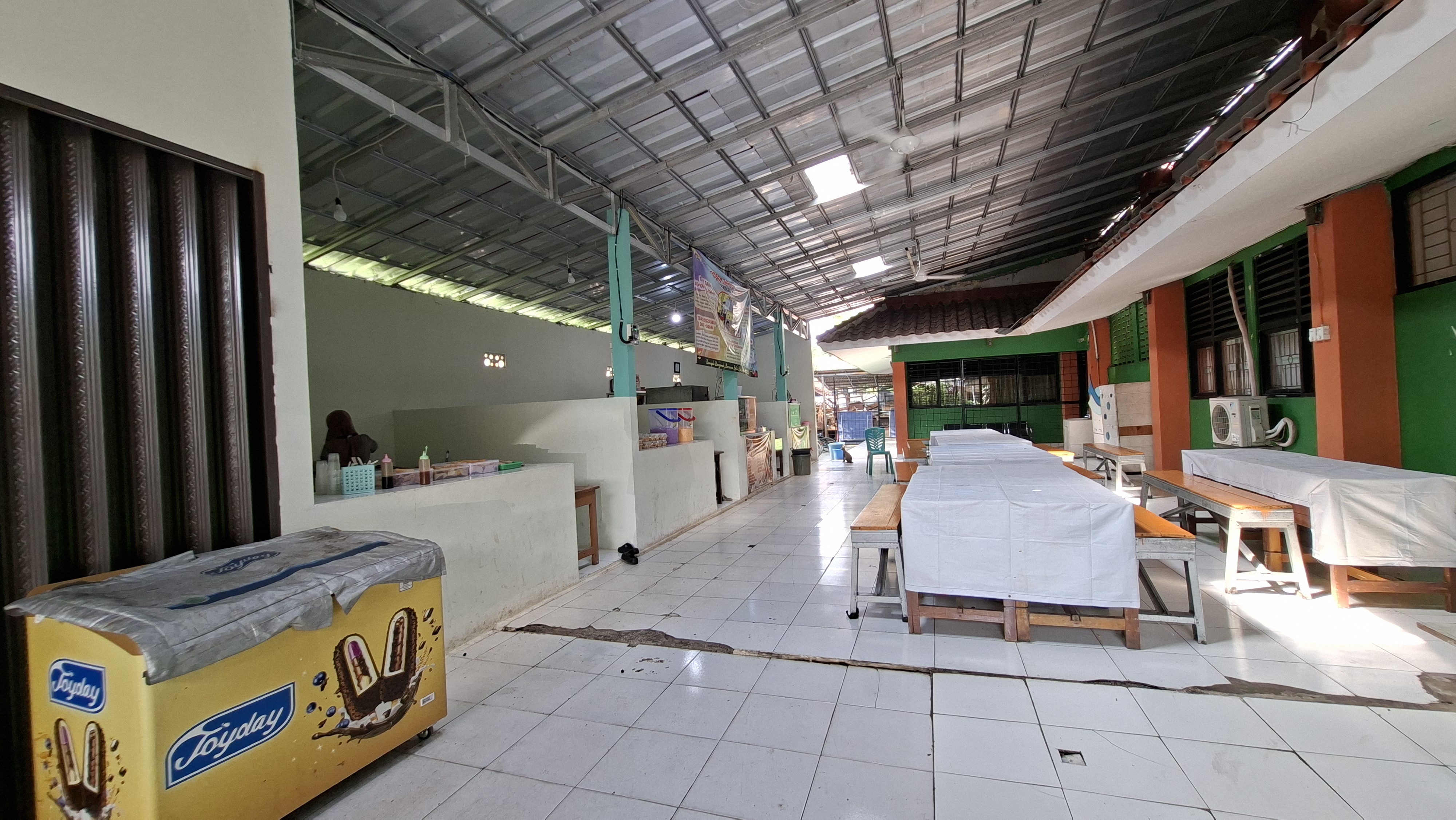 KANTIN DAN KOPERASI SMPN 282 JAKARTA